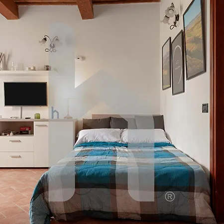 Homiday - Tuscany House - Parcheggio E Giardino Privato بيت للعطل *