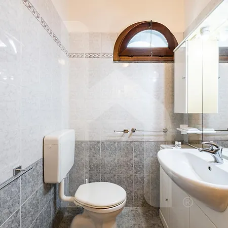 Homiday - Tuscany House - Parcheggio E Giardino Privato Holiday home *